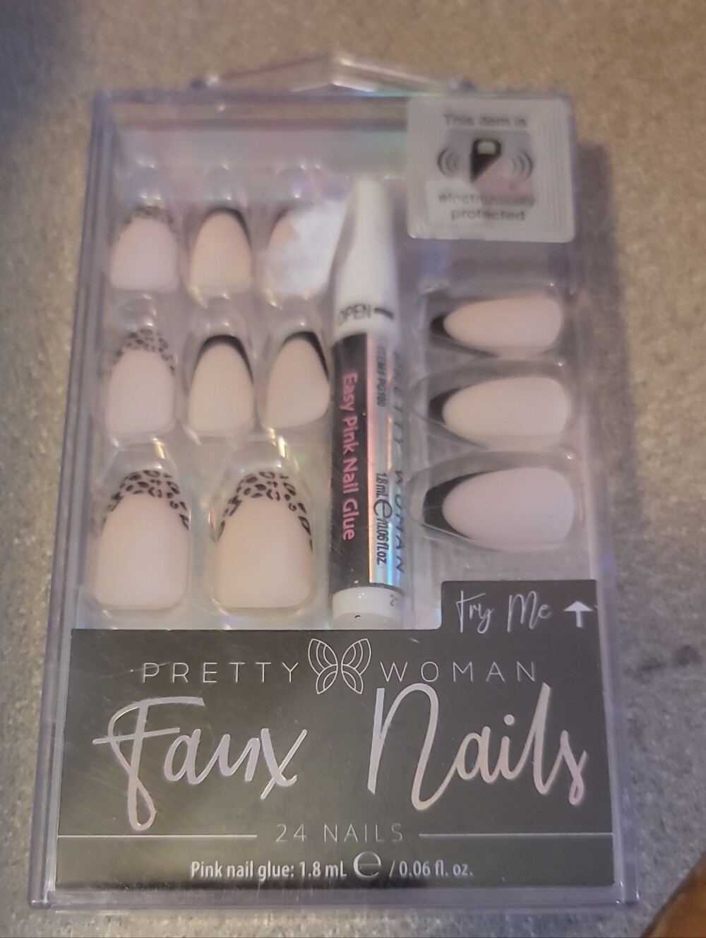 Faux Nails Set โ Pale Pink with Black French & Leopard Accents